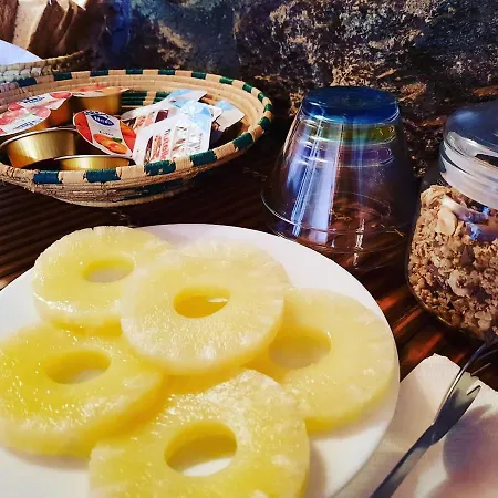 Oda ve Kahvaltı Cala Luna 3*