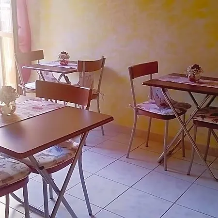 Alojamento de Acomodação e Pequeno-almoço Cala Luna Castelsardo