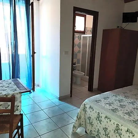 Alojamento de Acomodação e Pequeno-almoço Cala Luna 3*